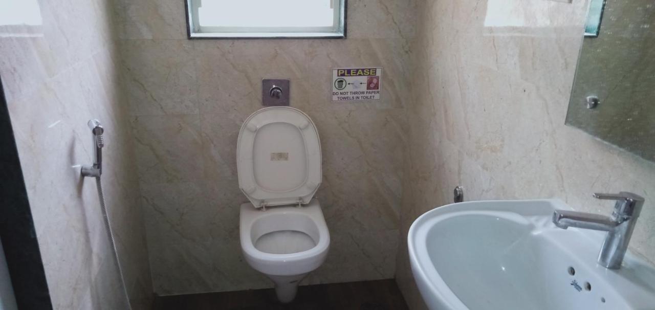 Hotel White House Pune Exterior foto