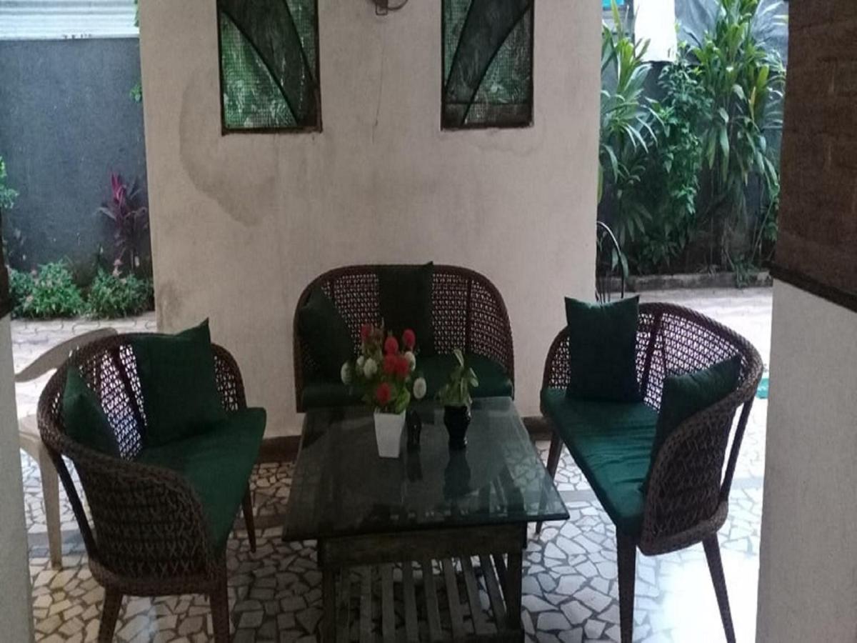 Hotel White House Pune Exterior foto